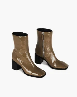 Madewell Intentionally Blank Leather Contour Boots 7 Madewell Intentionally Blank Leather Contour Boots -Madewell Sales M9790 BR0900 d3