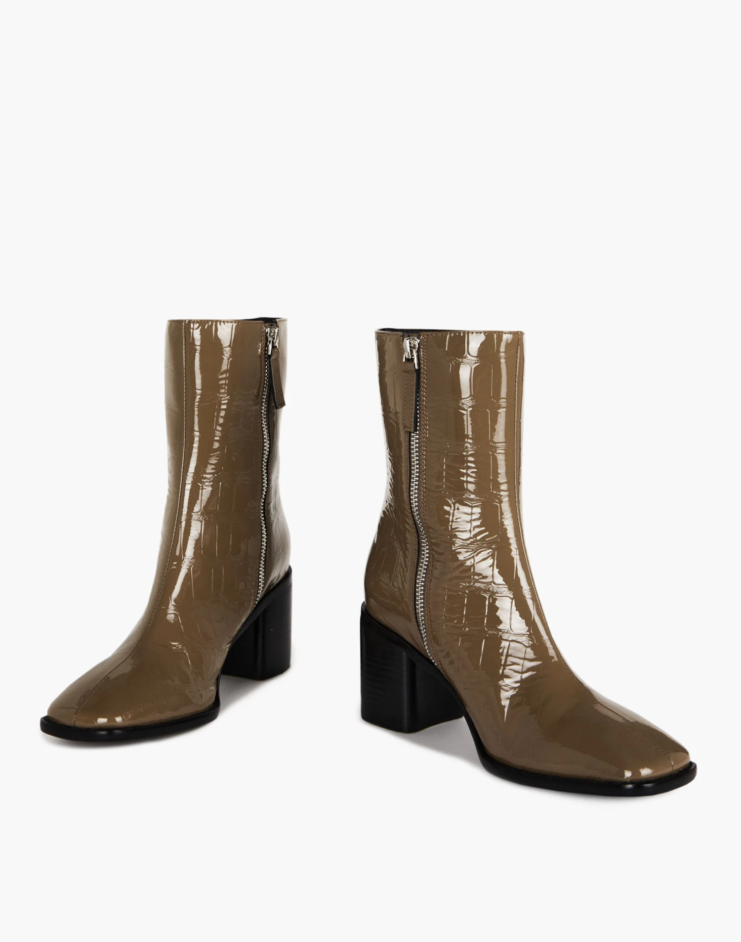 Madewell Intentionally Blank Leather Contour Boots 1 Madewell Intentionally Blank Leather Contour Boots