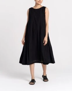 Madewell World Of Crow Organic Cotton Pleated Dress In Ink Black