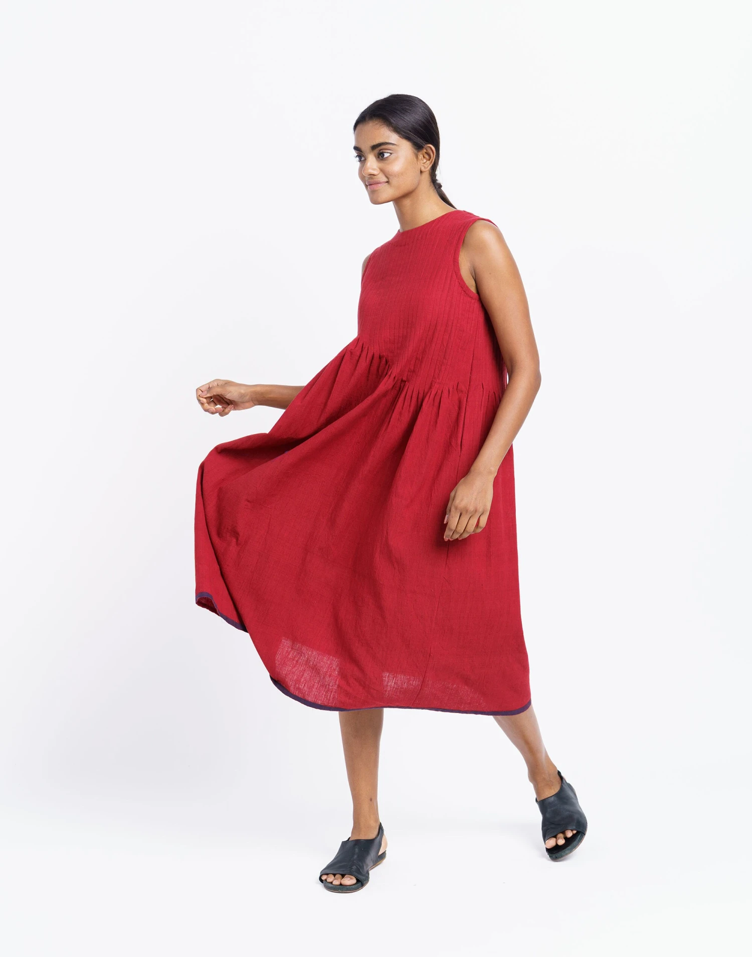 Madewell World Of Crow Red Pleated Midi Dress 3 Madewell World Of Crow Red Pleated Midi Dress - Image 3