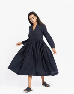 Madewell World Of Crow Fit & Flare Midi Dress 7 Madewell World Of Crow Fit & Flare Midi Dress -Madewell Sales N5613 BK0001 d3