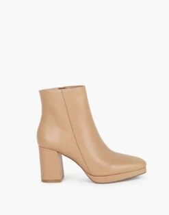 Madewell Intentionally Blank Rachel Heeled Boot