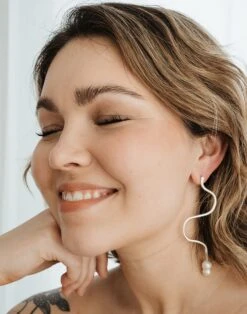 Madewell Firstborn Jewelry Pearl Orm Earrings -Madewell Sales N8058 GY0032 d2