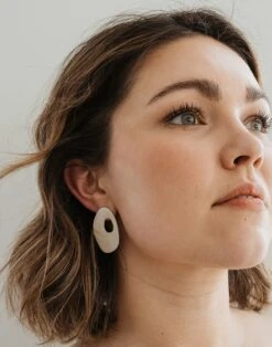 Madewell Firstborn Jewelry Ova Earrings -Madewell Sales N8060 GY0032 d3