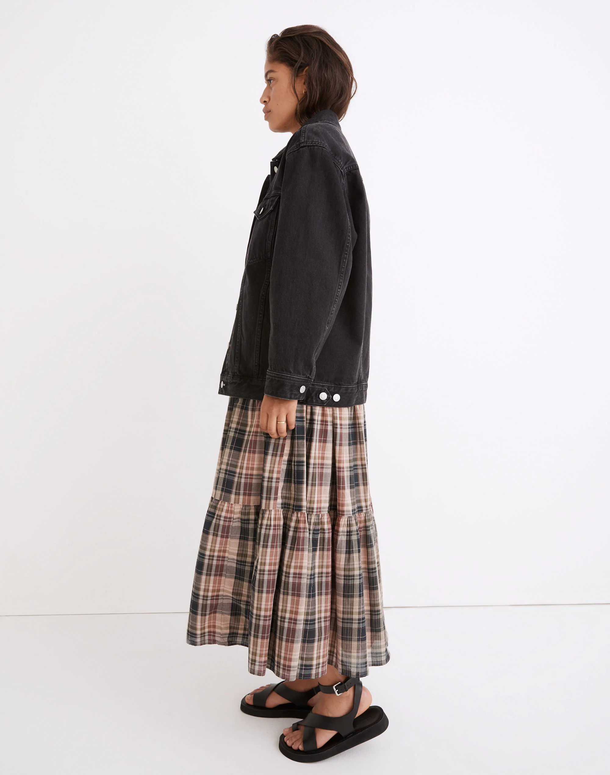 Madewell The Oversized Trucker Jean Jacket In Washed Black 2 Madewell The Oversized Trucker Jean Jacket In Washed Black - Image 2