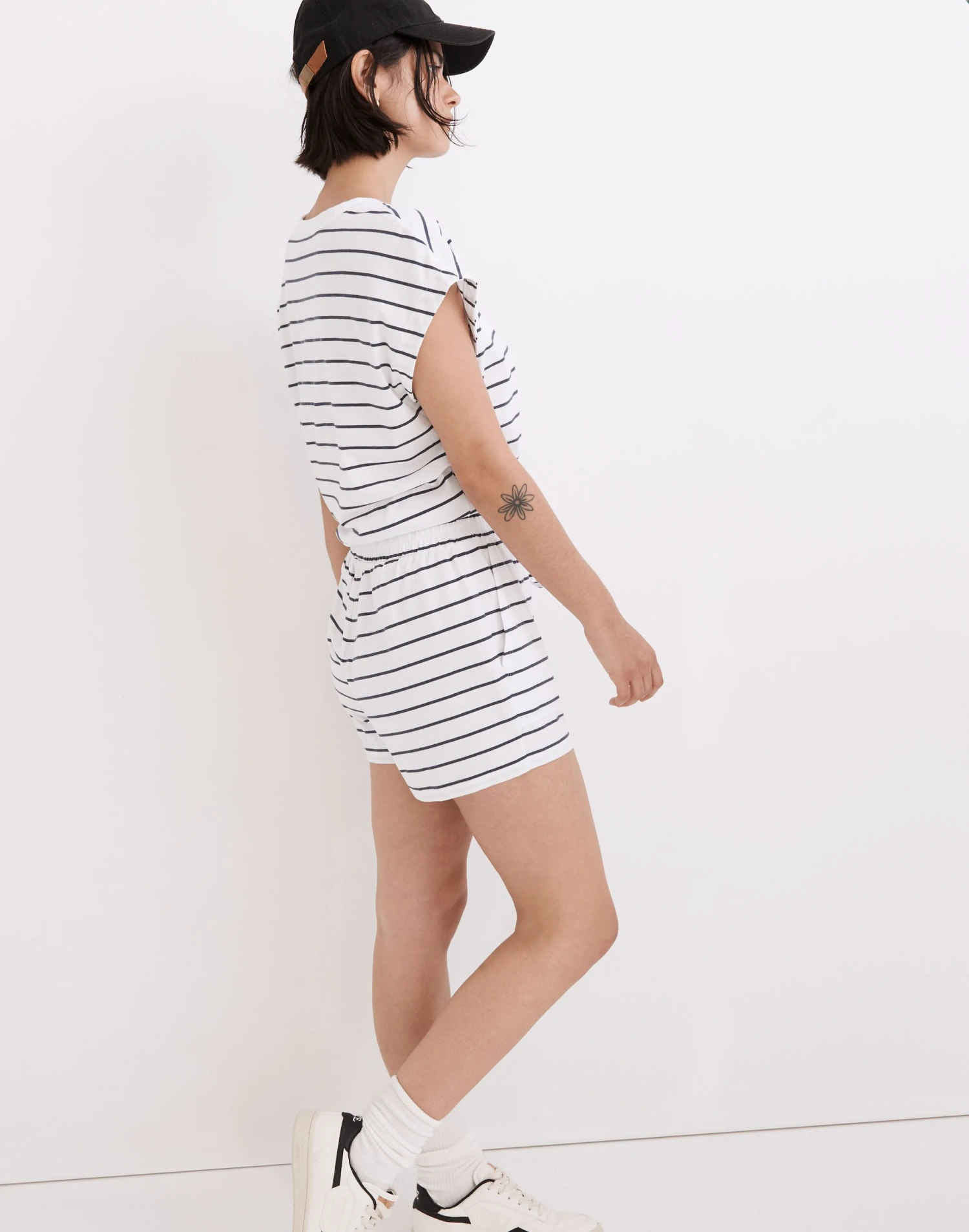 Madewell MWL Pull-On Seamed Shorts In Stripe 2 Madewell MWL Pull-On Seamed Shorts In Stripe - Image 2