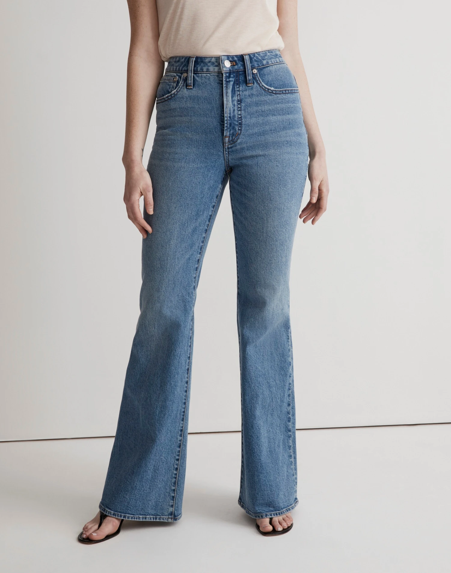 Madewell The Curvy Perfect Vintage Flare Jean In Tarlow Wash 2 Madewell The Curvy Perfect Vintage Flare Jean In Tarlow Wash - Image 2