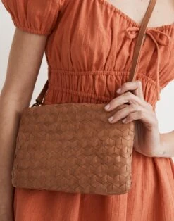 Madewell The Puff Crossbody Bag: Woven Leather Edition -Madewell Sales NI981 NA7207 d4