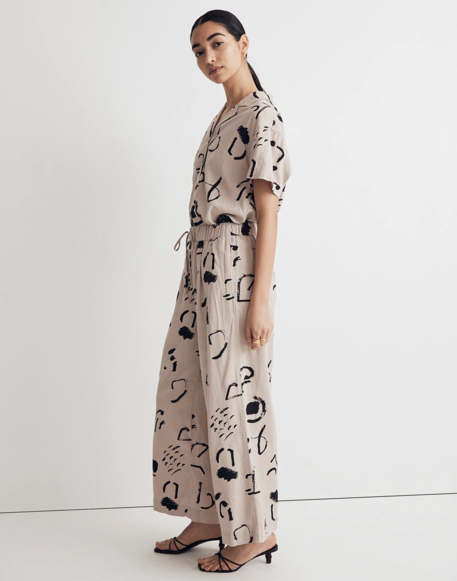 Madewell X Caroline Z Hurley Pull-On Wide-Leg Crop Pants In Abstract Alpha 2 Madewell X Caroline Z Hurley Pull-On Wide-Leg Crop Pants In Abstract Alpha - Image 2