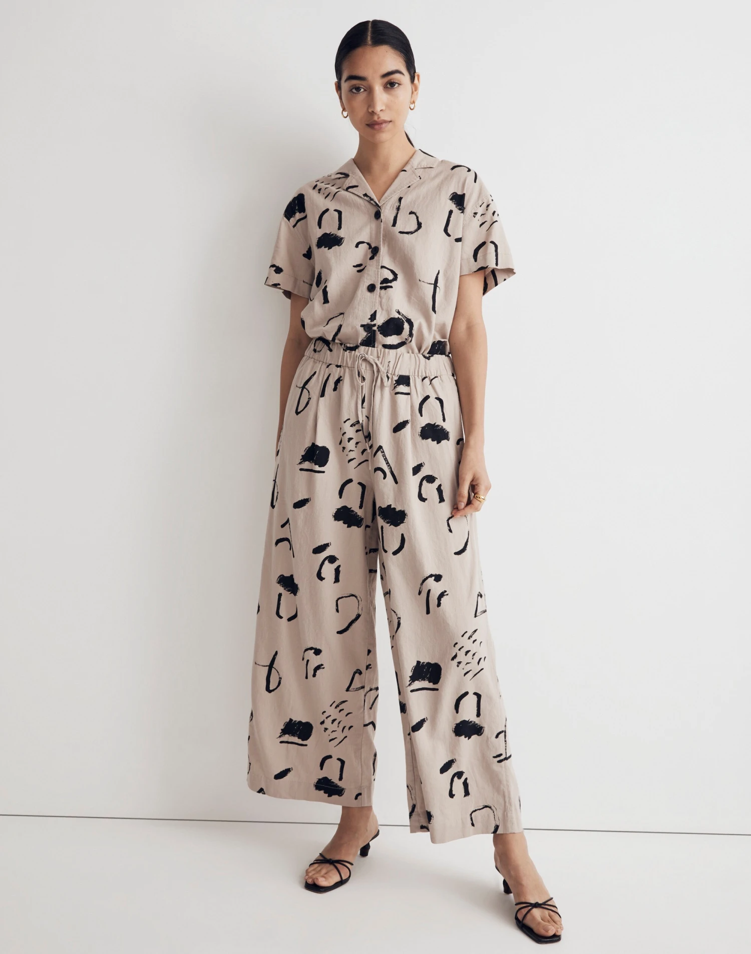 Madewell X Caroline Z Hurley Pull-On Wide-Leg Crop Pants In Abstract Alpha 1 Madewell X Caroline Z Hurley Pull-On Wide-Leg Crop Pants In Abstract Alpha